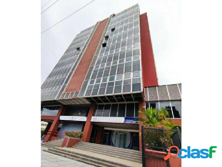 OFICINA EN VENTA AV. BOLÍVAR DE VALENCIA TORRE H EQUIPADA