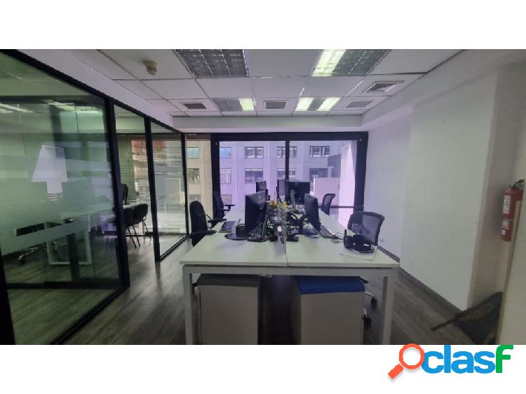 Oficina 88m2 en Venta Edif. La Pirámide, Prados del