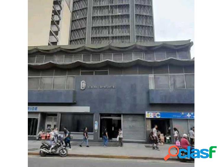 Oficina en Venta. Av. Universidad. La Hoyada