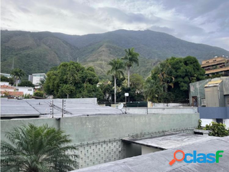 Ofrezco en VENTA CASA en ALTAMIRA para tumbar o