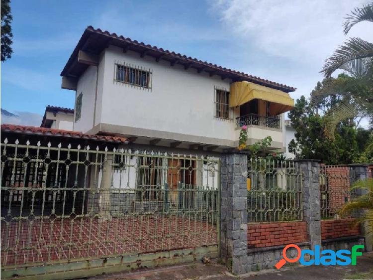 Oportunidad en Macaracuay venta de casa en calle cerrada