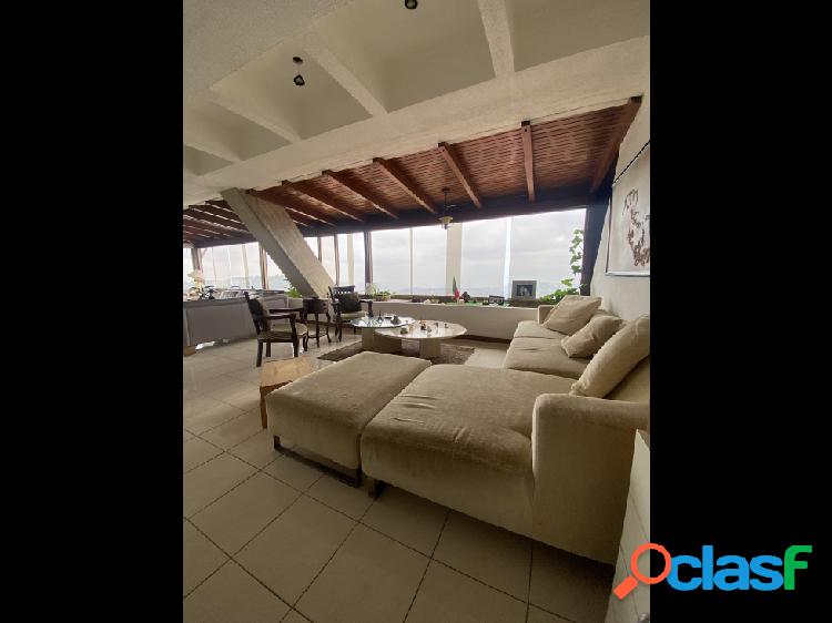 PENT HOUSE EN VENTA 242 M2 - URB. MANZANARES