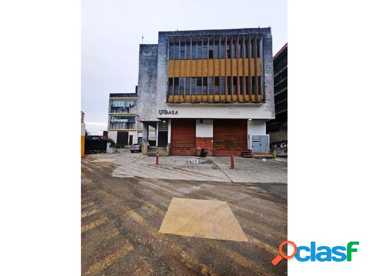 PISO INDUSTRIAL EN VENTA - URB. BOLEITA NORTE