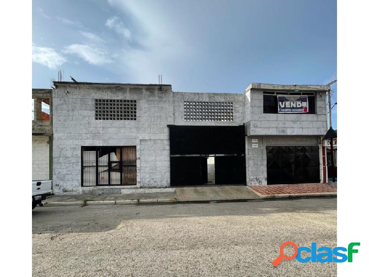 Propiedad Comercial en calle Segrestaa Puerto Cabello