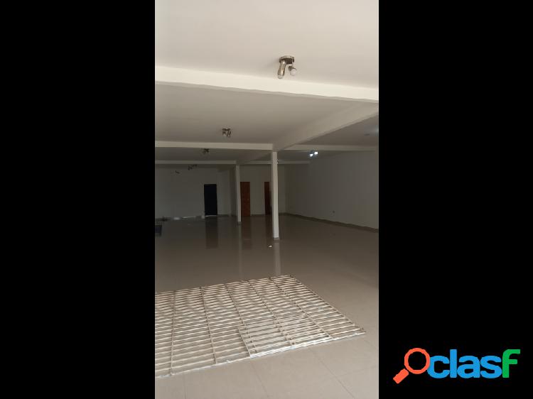 SE ALQUILA LOCAL COMERCIAL EN AV UGARTE PELAYO