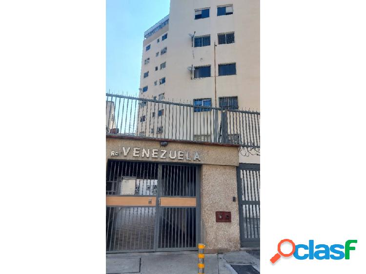 SE VENDE APARTAMENTO EN CHACAO