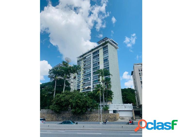 SE VENDE APARTAMENTO EN SAN ROMÁN