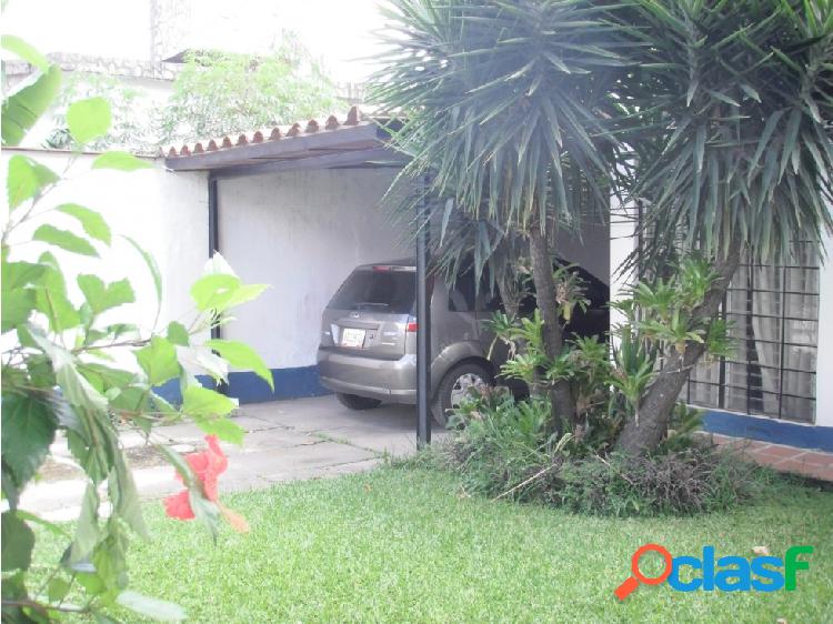 SE VENDE CASA Cagua Zonificación Ar-5