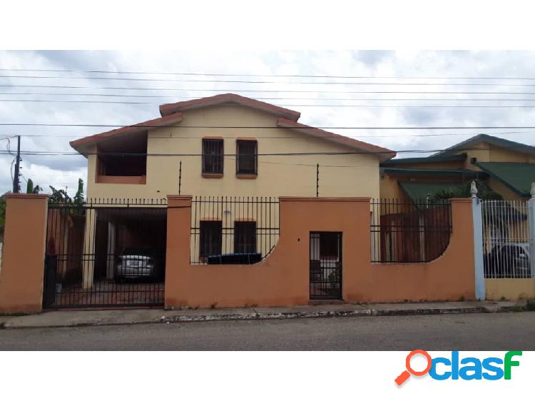 SE VENDE CASA EN CANTAURA VE02-016AZ-ECAM