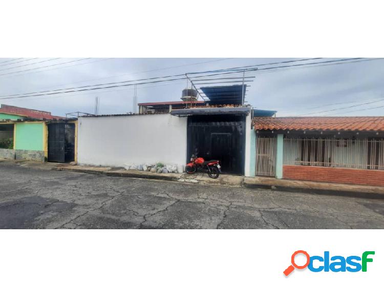 SE VENDE CASA EN EL BARRIO LA ARENOSA CARRERA 10 VE-08