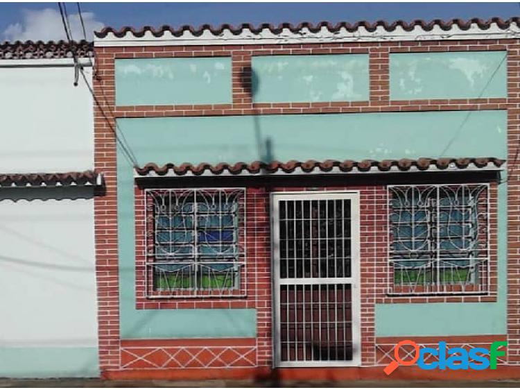 SE VENDE CASA EN EL CENTRO DE MATURIN VE02-1336SC-MPAL