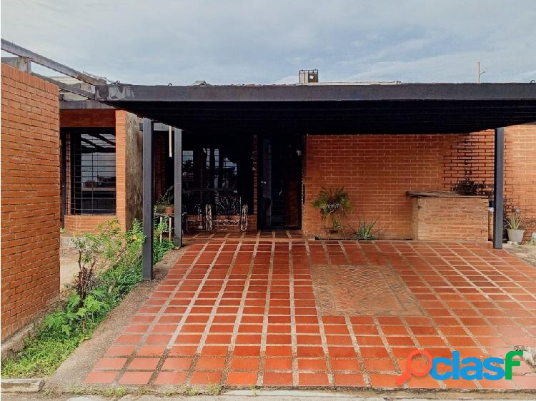 SE VENDE CASA EN LA URB BOSQUE DE LA LAGUNA VE02-1810ST-CORT