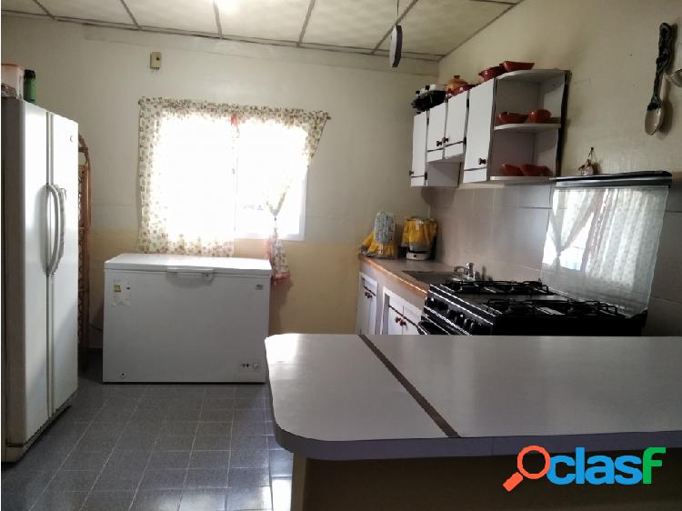 SE VENDE CASA EN LAS BRISAS DEL ORINOCO VE01-0350BO-RC