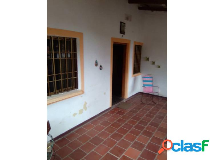 SE VENDE CASA EN SECTOR EL VALLE CARUPANO VE02-016CES-MYAFAR