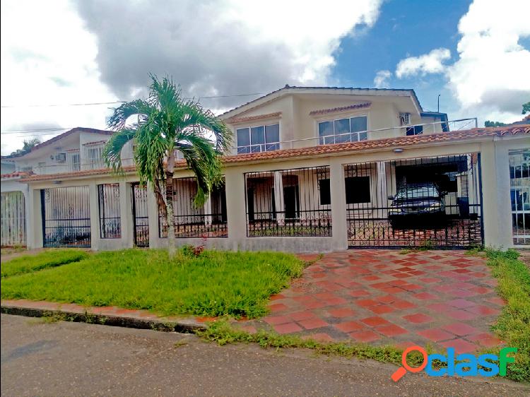 SE VENDE CASA EN URB. LA FLORESTA VE02-639SJ-JP