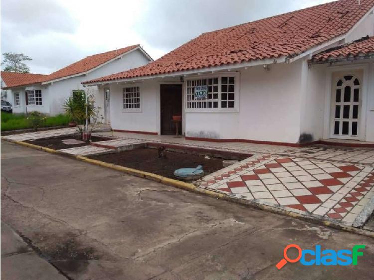 SE VENDE CASA EN URB. LOS MADEROS, JUANICO MATURÍN