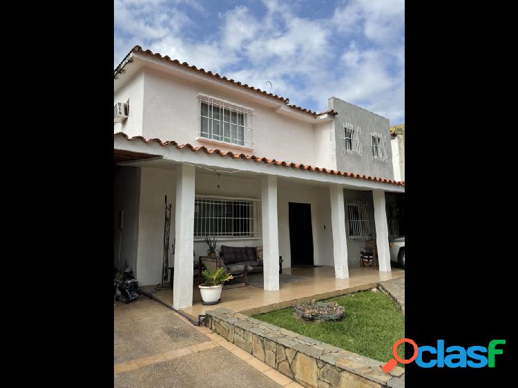 SE VENDE CASA QUINTA EN LA VIÑA, VALENCIA EDO. CARABOBO