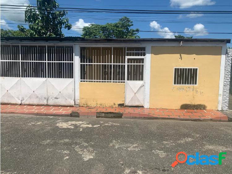 SE VENDE CASA URBANIZACIÓN ALTOS DE LA COLONIA PRIMERA