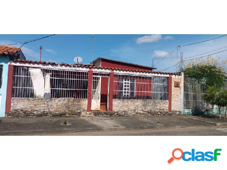 SE VENDE CASA URBANIZACIÓN LA GRACIANERA VE-08