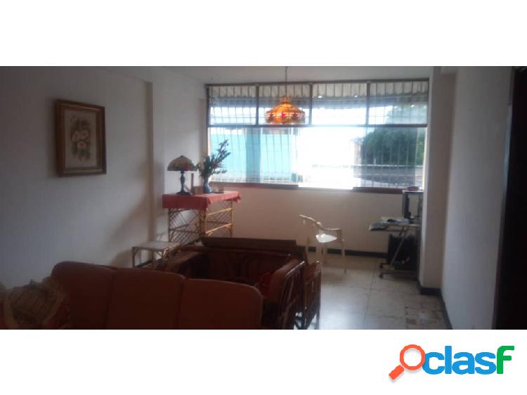 SE VENDE EDIFICIO EN CALLE ACOSTA VE02-1627CRP-RGON