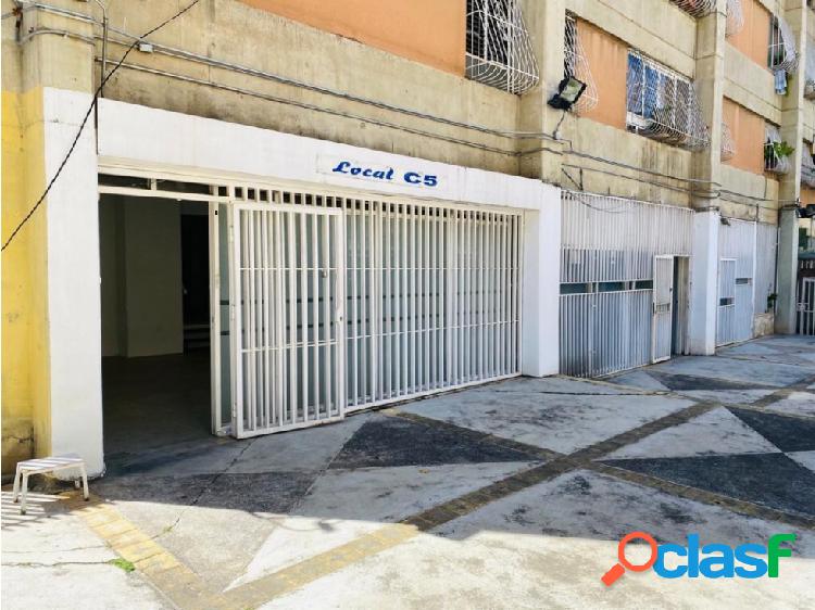 SE VENDE LOCAL COMERCIAL EN SANTA MONICA