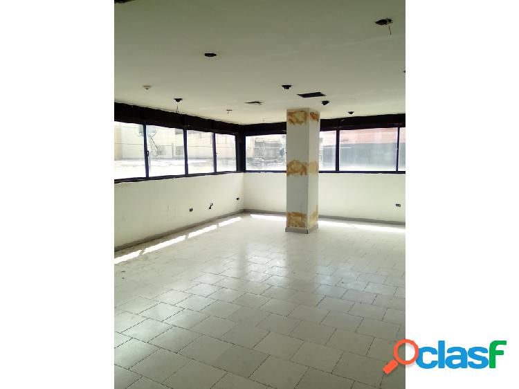 SE VENDE LOCAL EN PUERTO LA CRUZ VE02-1238ANZ-DCED