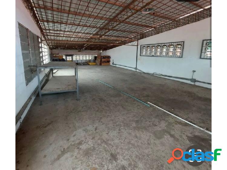 SE VENDE LOCAL MULTIUSO EN EL CASCO CENTRAL DE VALENCIA