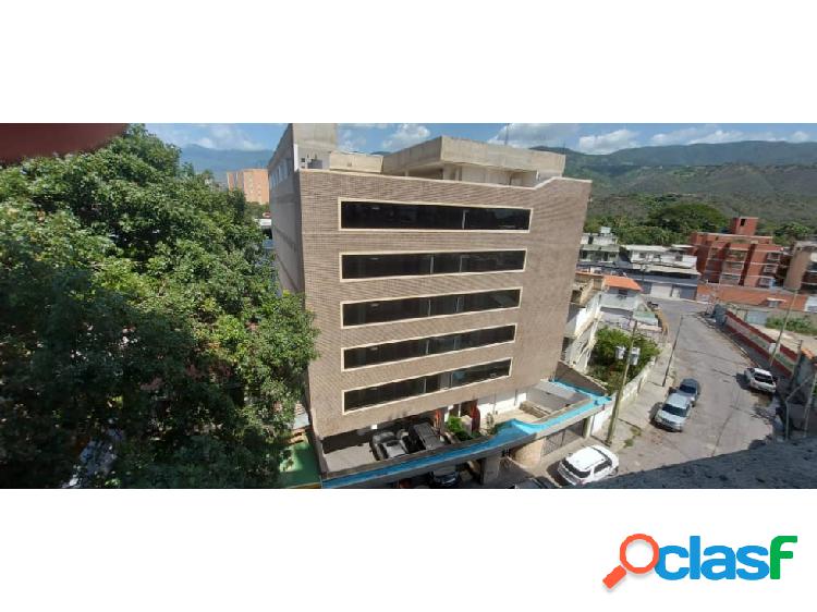 SE VENDE POTENCIAL EDIFICIO COMERCIAL