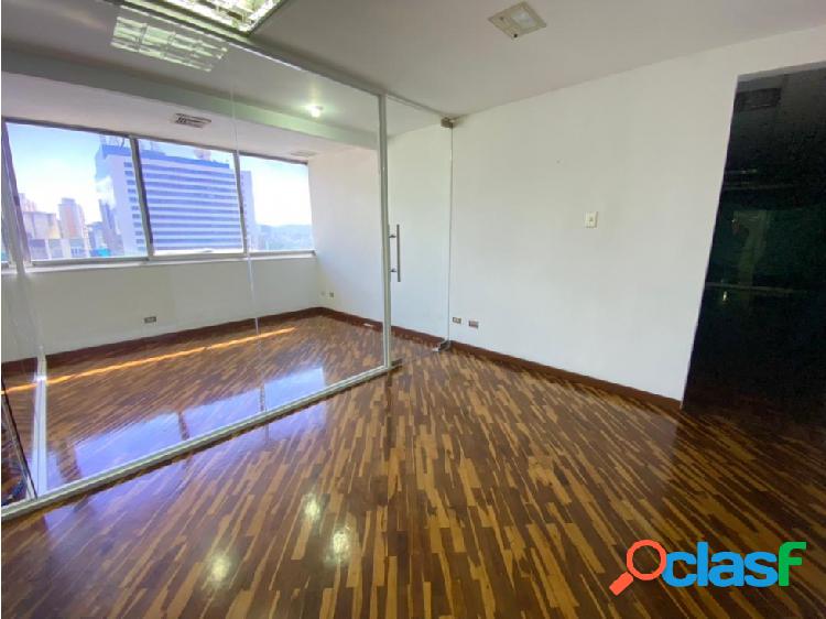 Se Alquila Oficina 230m² en Los Palos Grandes