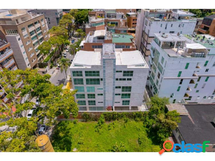 Se Vende Apartamento 100 M2 en la Urb. Los Naranjos de Las