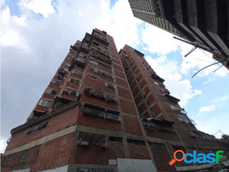 Se Vende Apartamento 254 m2 4H/3B Parque Carabobo