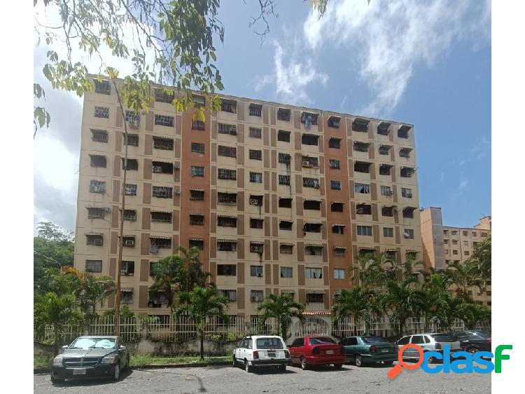 Se Vende Apartamento 84m² 3h / 1,5b / 1p La Estrella 9196