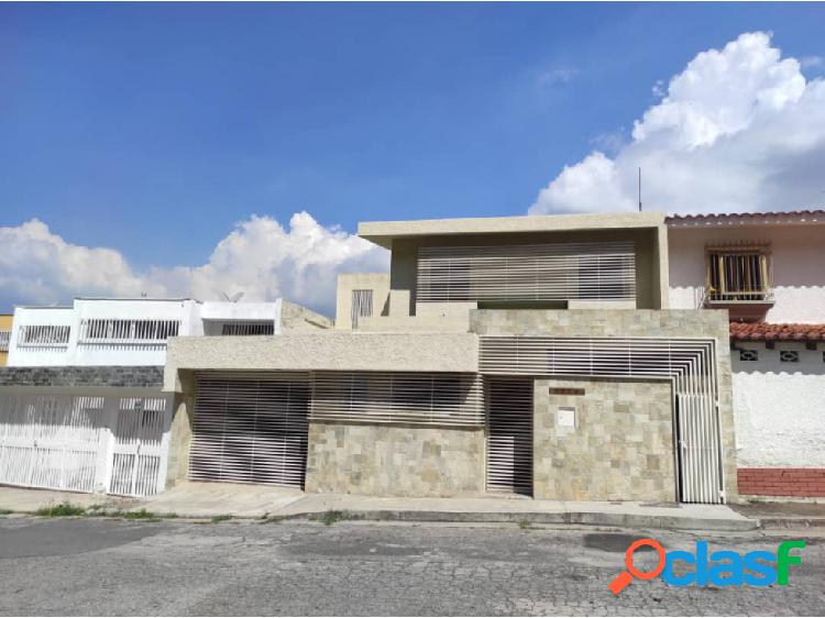 Se Vende Casa 226 m2 6h/5b/3P Alto Prado