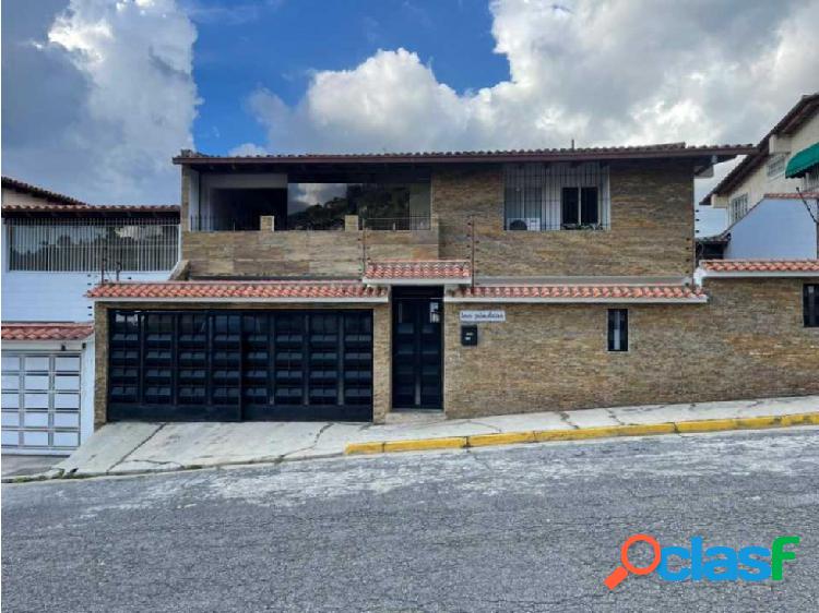 Se Vende Casa 301 M2 en la Urbanización Los Naranjos del