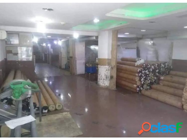 Se Vende Local Comercial a pie de calle en la Av Andres