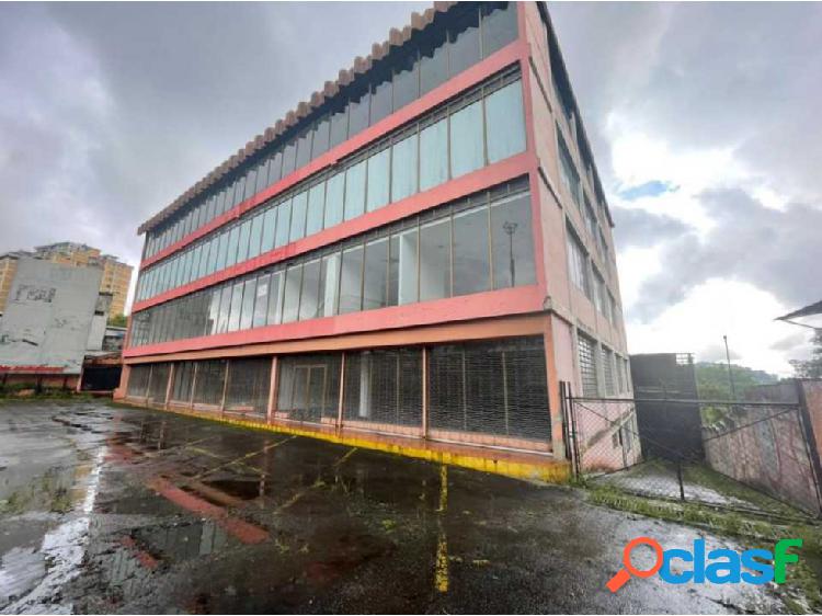 Se Vende Local Comercial en Los Teques, Sector Corralito