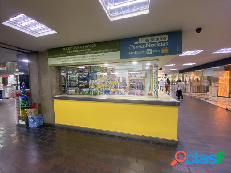 Se Vende Local de 12.8m2 Centro Comercial La Piramide Prados