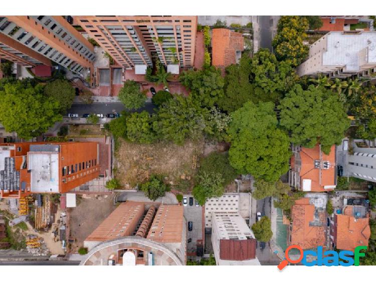 Se Vende Terreno 1177 M2 en la Urbanización El Rosal