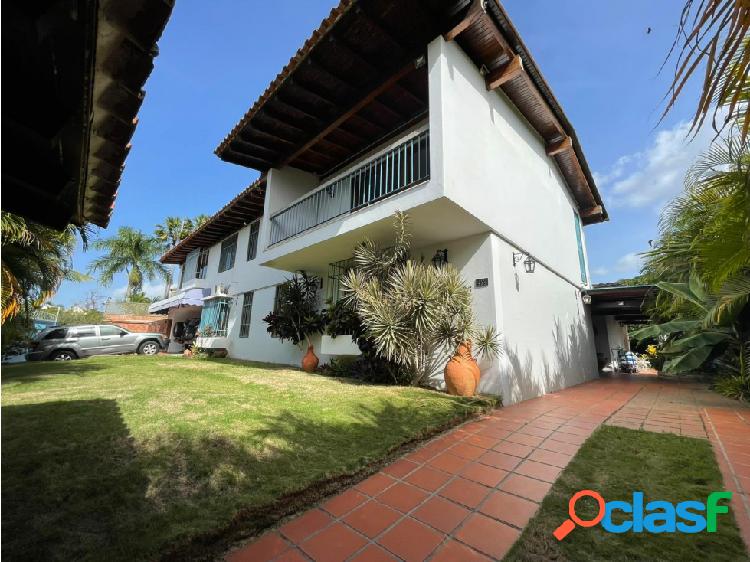 Se Vende casa 1090m² 6h+2s/6b+2s/9p Lomas del mirador