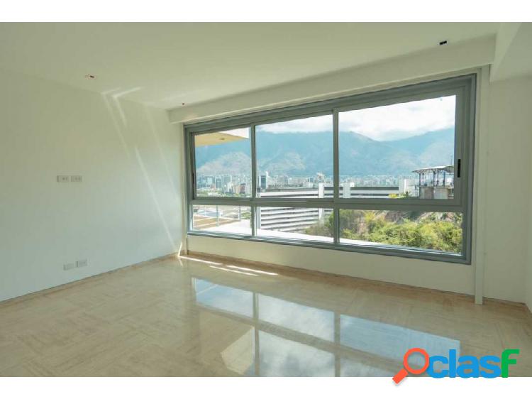 Se Vende o Alquila Apartamento 214 M2 Urb. Lomas de Las