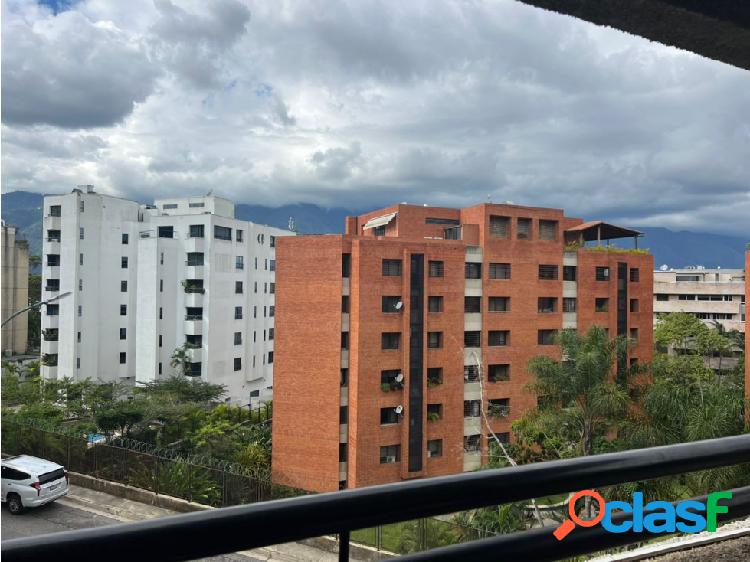 Se Vende/Alquila Apto 331m² 3h+2s/ 3b+s/ 4p Colinas de