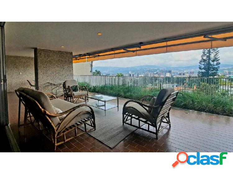 Se alquila Bonito apartamento de 350 m2.con terraza en