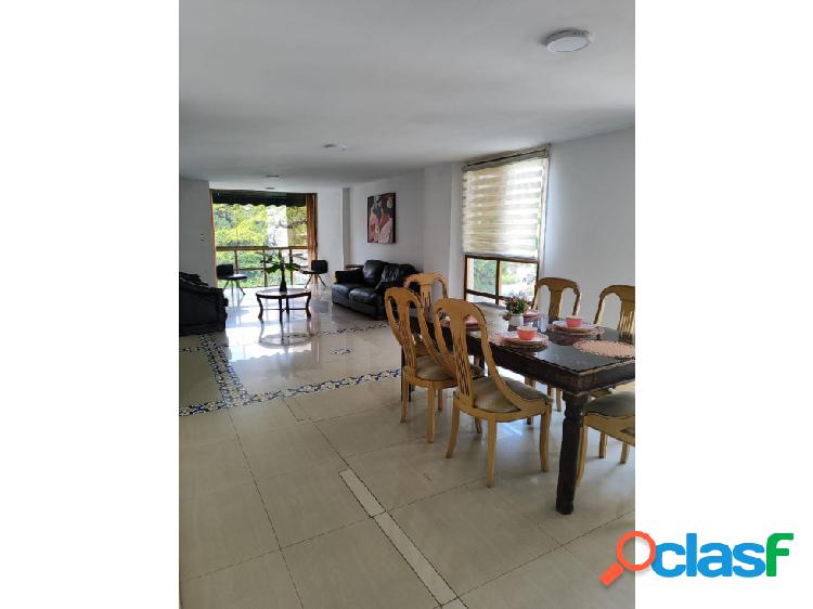 Se alquila apartamento 127m2 Los Palos Grandes 8432