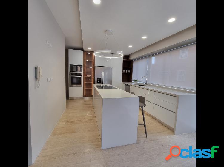 Se alquila apartamento 143m2 La Castellana 3990