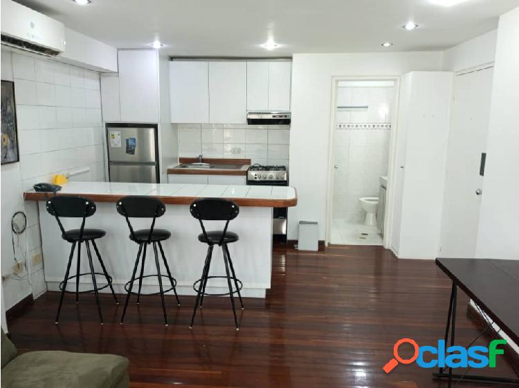 Se alquila apartamento 50m2 El Bosque 4219