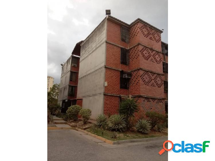 Se alquila apartamento 74m2 Nueva Casarapa 3247