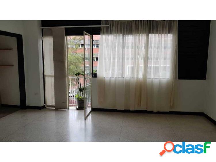 Se alquila consultorio 110m2 3h/2b/1p San Bernardino