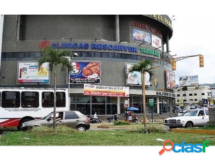 Se alquila local comercial 10 m2. Centro Comercial Galerías