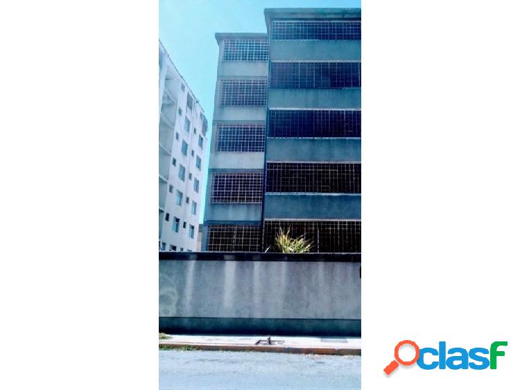 Se alquila oficina/consultorio 100m2 San Bernardino 9440