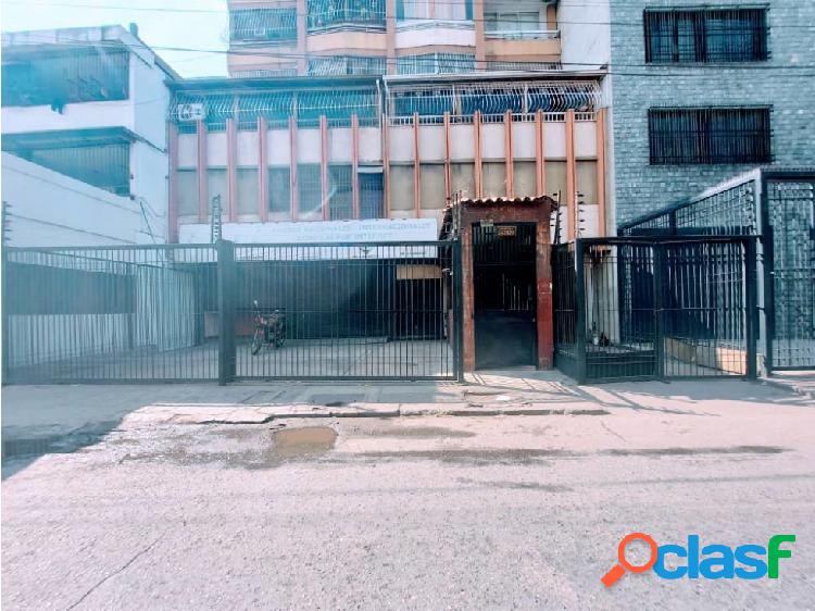 Se alquila/vende Local Comercial 680m² - 6b/7p - Quinta